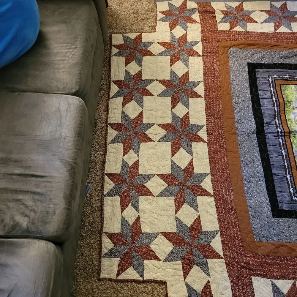Horse-Themed Quilt with Black and Brown Accents